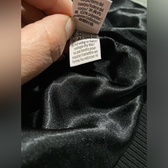 Victoria’s Secret new with tags faux fur jacket, 2018 fashion show foil graphics - Picture 7 of 10